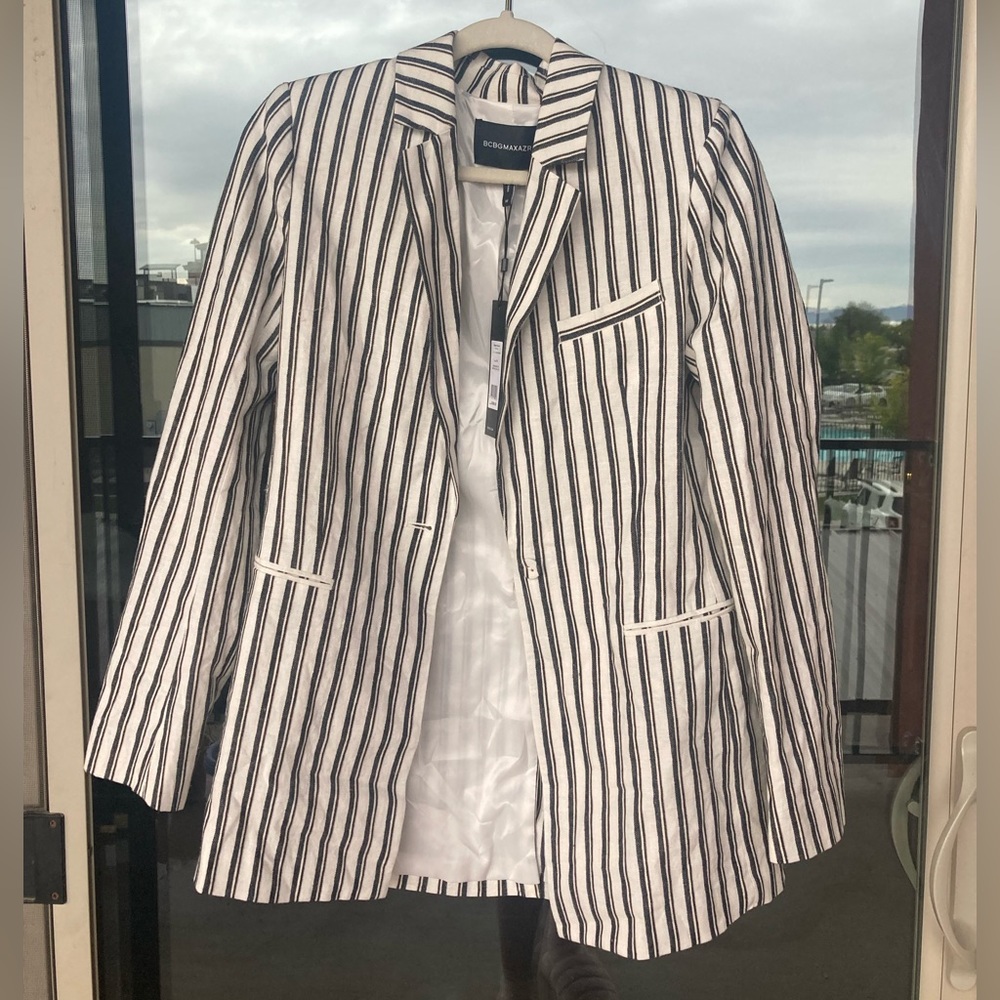 BCBG Max Azaria Blazer - Picture 2 of 8